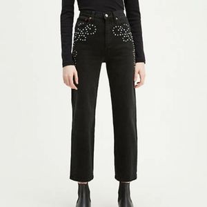 NWT LEVIS RIBCAGE STUDDED JEANS